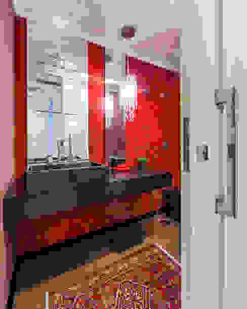 Lavabo Enzo Sobocinski Arquitetura & Interiores Banheiros clássicos