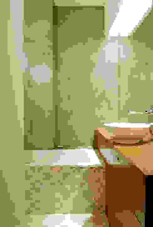 Banheiros ecléticos por BL Design Arquitectura e Interiores Eclético