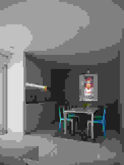 Salas de jantar rústicas por homify Rústico