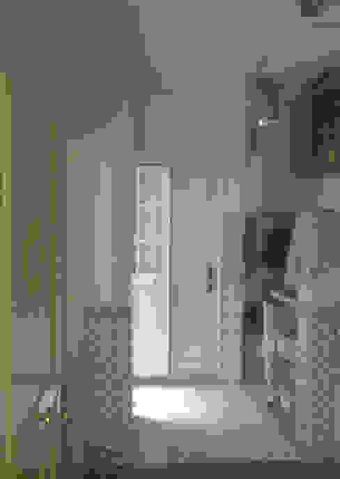 Sala/Cozinha: Antes por BL Design Arquitectura e Interiores Mediterrânico