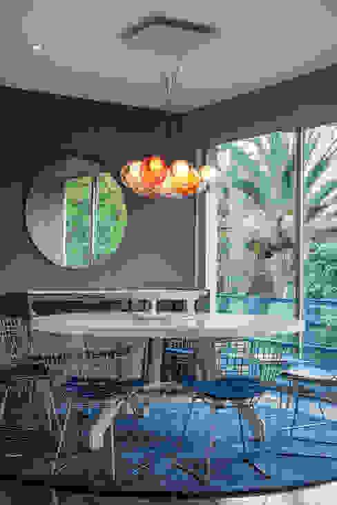 MAAD arquitectura y diseño Eclectic style dining room