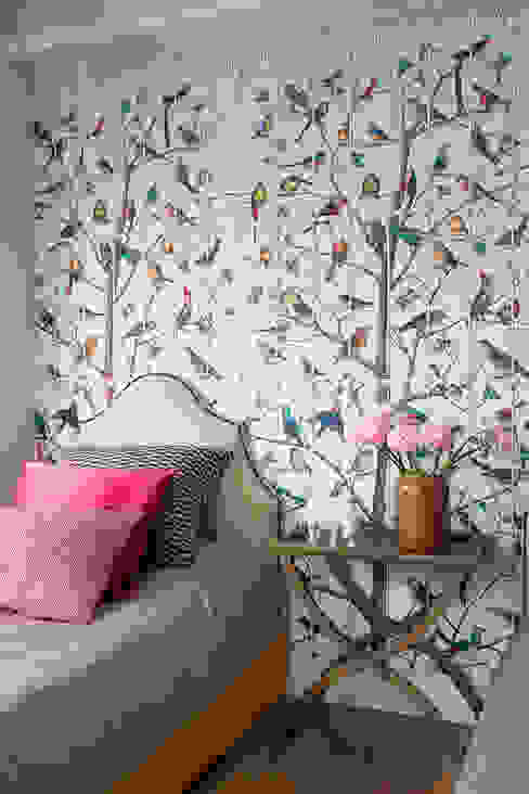Project Fusion style, Ekaterina Kozlova Ekaterina Kozlova Детская комнатa в классическом стиле Текстиль Многоцветный