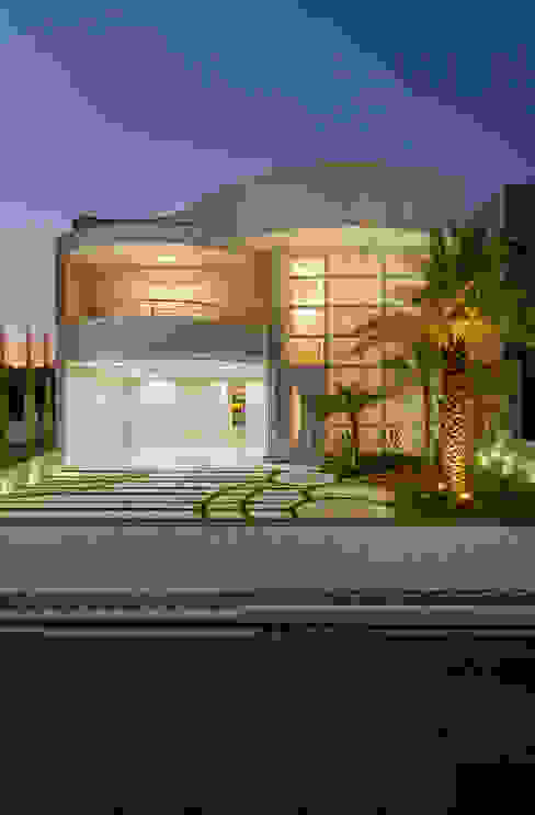 Arquiteto Aquiles Nícolas Kílaris Moderne Häuser Beton Weiß