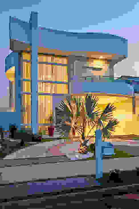 Arquiteto Aquiles Nícolas Kílaris Moderne Häuser Beton Grau