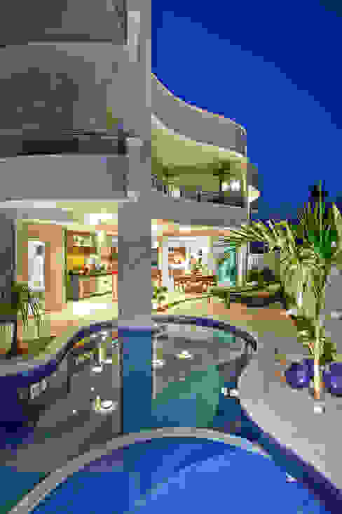 Arquiteto Aquiles Nícolas Kílaris منازل أسمنت Grey