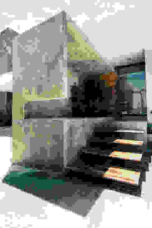 TAQ arquitectura Minimalistische Häuser Beton Grau