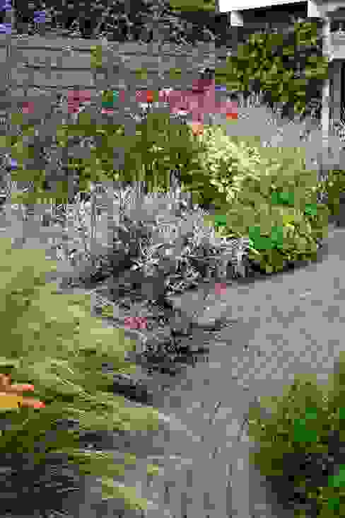 庭院布置术:21个利用矮树丛作装饰的好点子