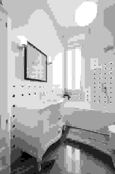 7 baños pequeños que usaron el blanco maravillosamente | homify