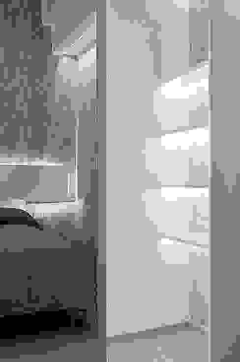 خزانة الملابس القياسات والتنظيم