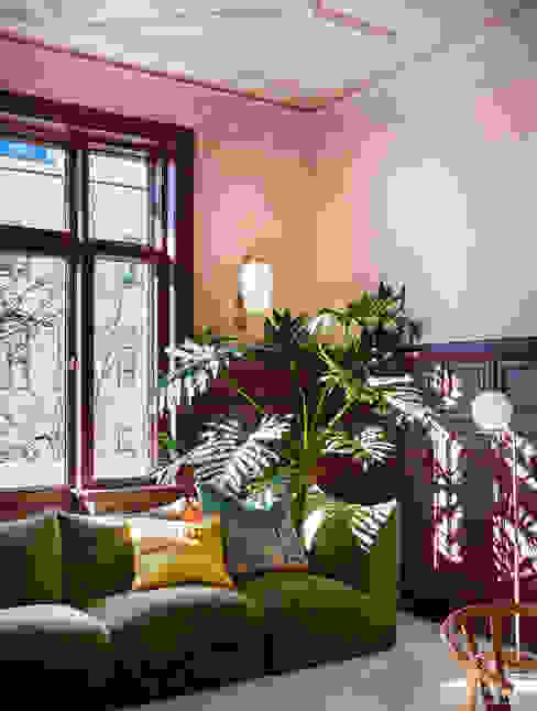 Colour Collection - Cosmopolitian Chique, Pure & Original Pure & Original Modern Living Room