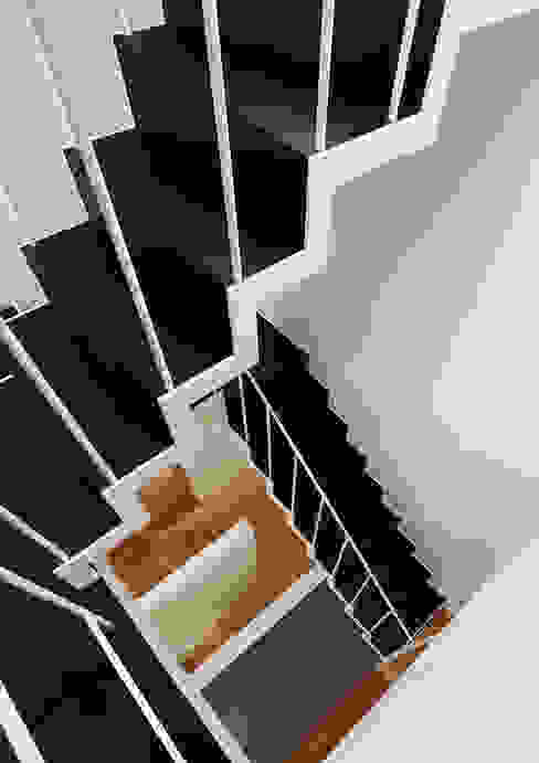 色に注目してみて 階段と床のイイ関係 Homify