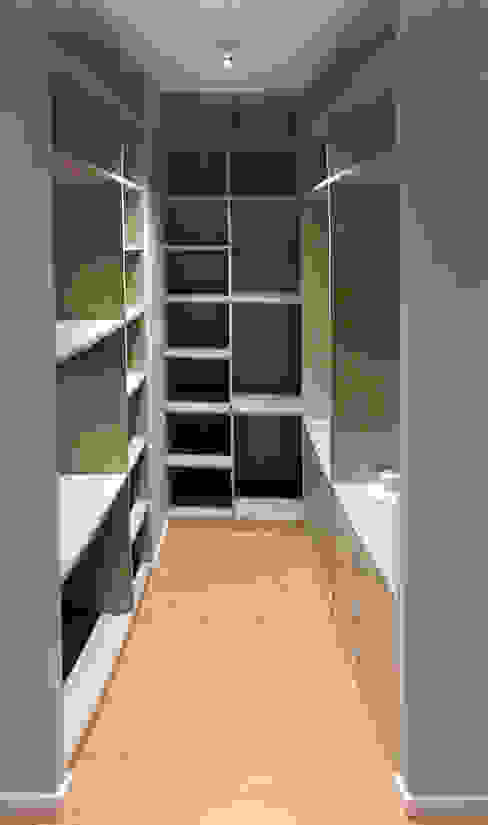 Diseño de cocina y vestidor en un piso de Bilbao | homify | homify