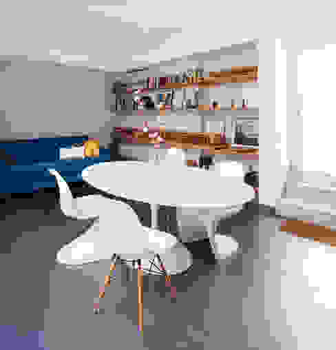 Sala riunioni / pranzo manuarino architettura design comunicazione Sala da pranzo minimalista Ferro / Acciaio Bianco tavolo da pranzo,tavolo,sedie,pavimento in ferroin