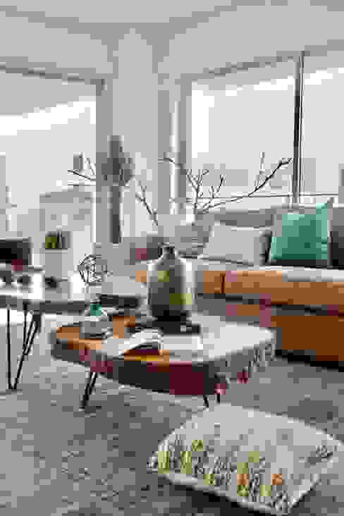 TOQUES DEL DESIERTO , KEVIN MENDIZÁBAL KEVIN MENDIZÁBAL Rustic style living room