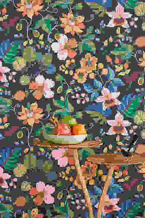 Florale Tapeten - Diese Modelle sorgen für Urlaubsstimmung!, TapetenStudio.de TapetenStudio.de Tropical walls & floors Multicolored