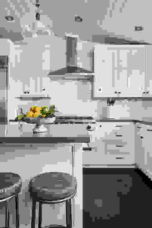 10 Contemporary Kitchen Colour Schemes To Think About Homify However, the same two tone color approach can be used in picking colors.