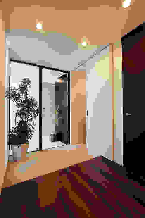 S-TOMIGUSUKU PJ.2020, Style Create Style Create Modern Corridor, Hallway and Staircase