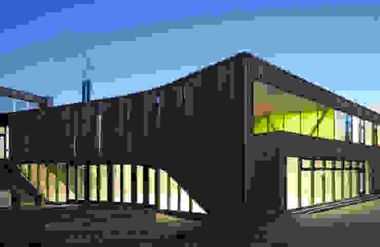 Mensa Waldcampus , andreas gehrke . architekt andreas gehrke . architekt Espacios comerciales