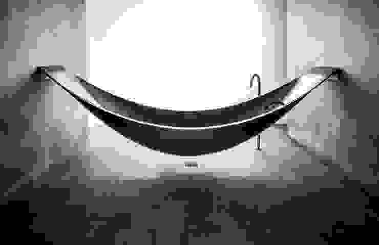 Luxus Badewanne Objekt: industriell  von Design by Torsten Müller,Industrial   