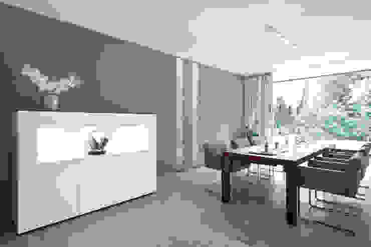 Modern dining room by schulz.rooms Modern