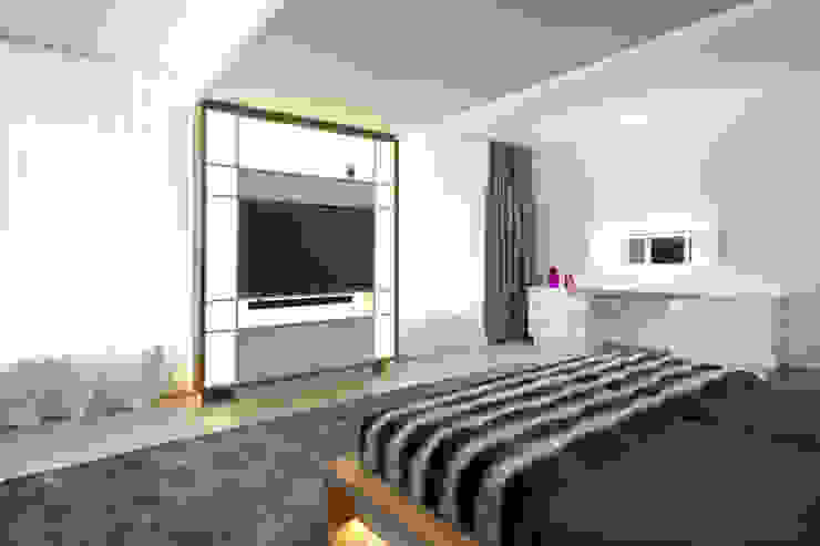 Modern style bedroom by schulz.rooms Modern