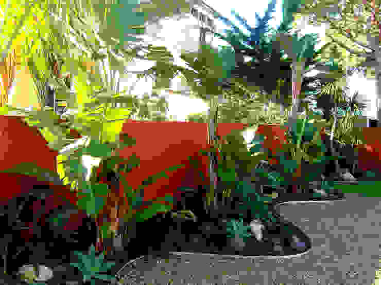 Castelldefels-Aragó, Simbiosi Estudi Simbiosi Estudi Moderner Garten