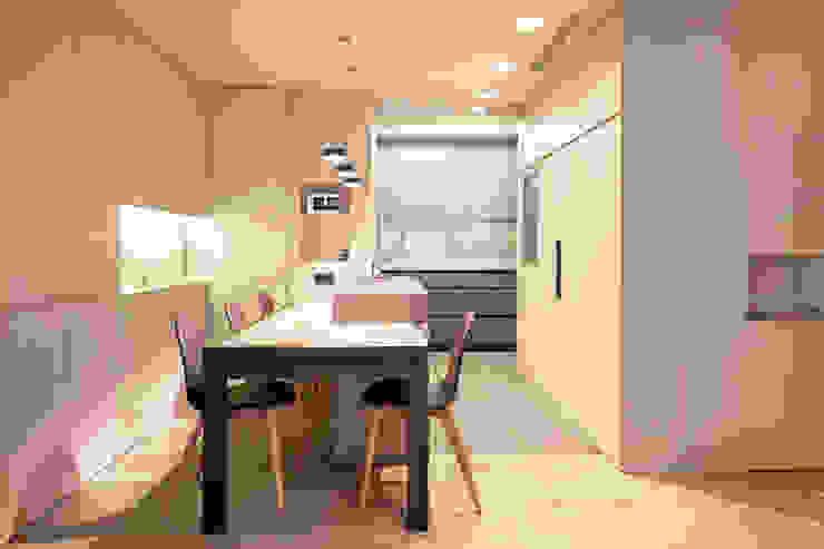 Coblonal Arquitectura Sala da pranzo moderna