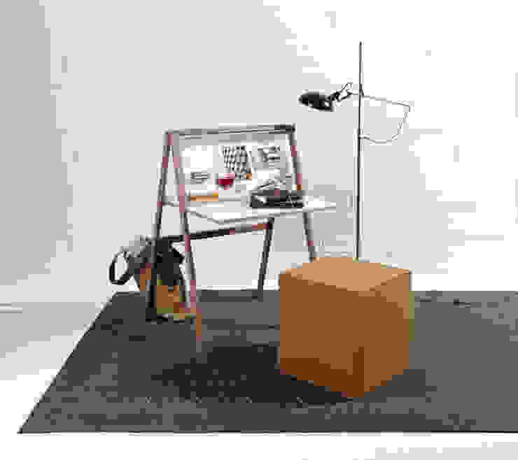 HIDEsk Faltsekretär Pragmatic Design® by studio michael hilgers Moderne Arbeitszimmer Schreibtische