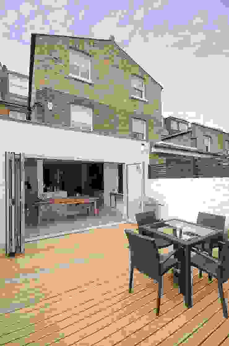 Fulham 2 MDSX Contractors Ltd Сад