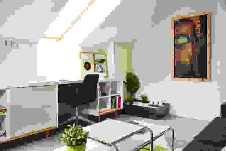 TEKNIA ESTUDIO Balcone, Veranda & TerrazzoPiante & Fiori