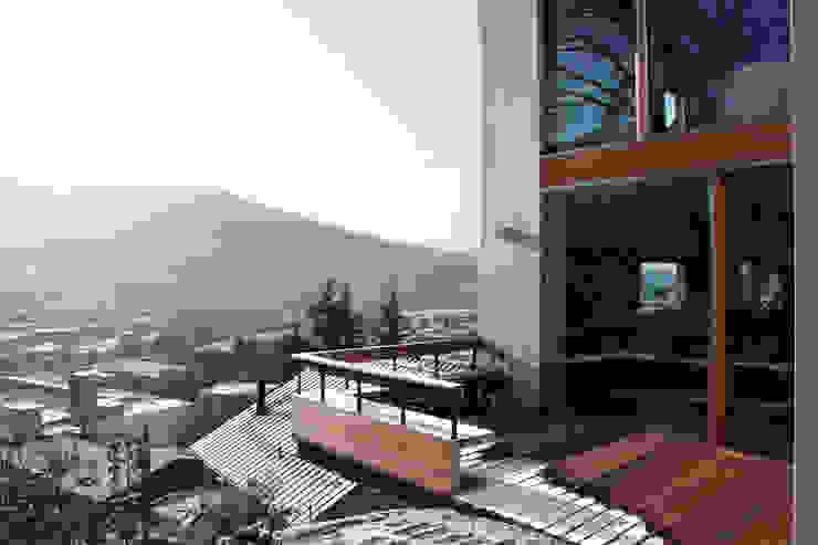 Modern houses by PBEB architetti Modern