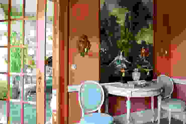 THORA TOWN & COUNTRY Pasillos, vestíbulos y escaleras clásicas