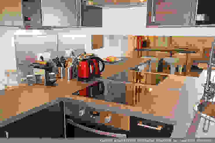 La Decorruptible Moderne Wohnzimmer