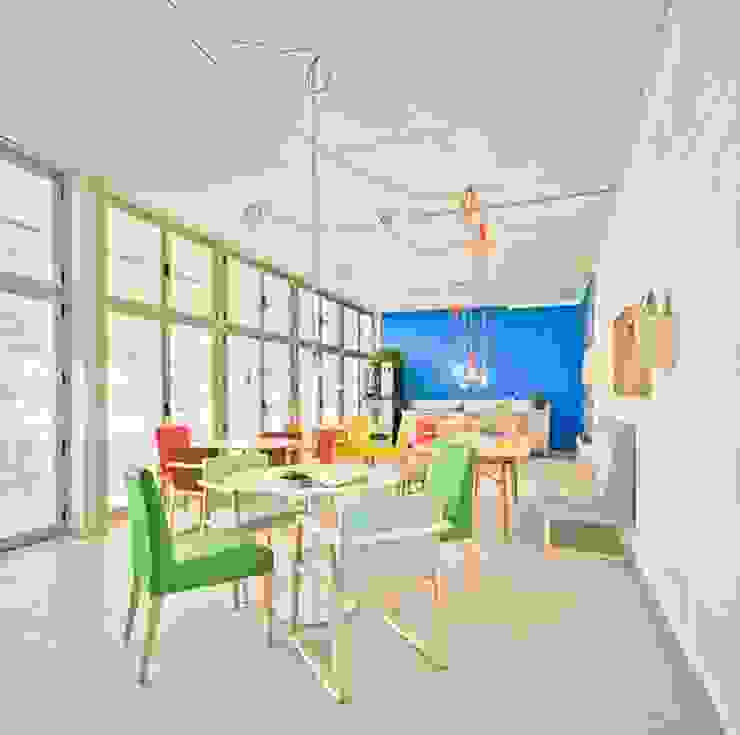 por Javier Herrero* Studio