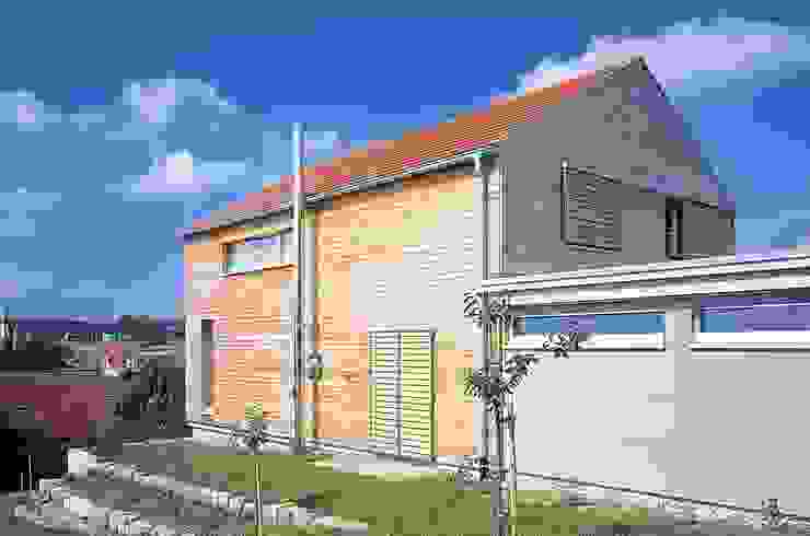 Einfamilien Wohnhaus In Holzstanderkonstruktion By Jarcke Architekten Homify