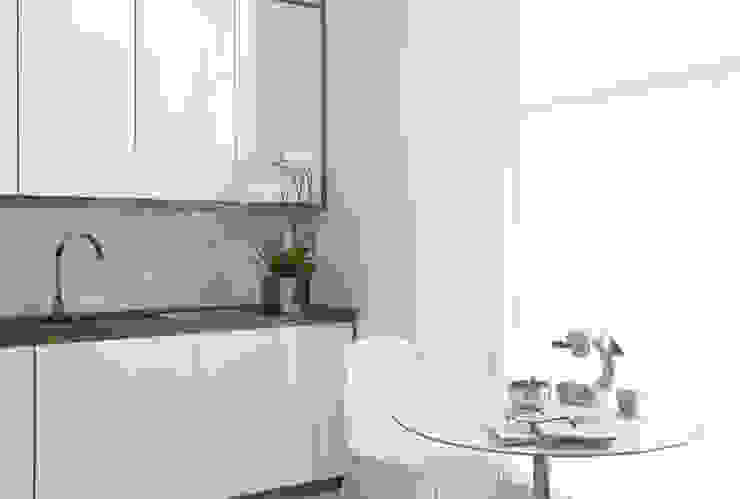 North London LEIVARS Cucina moderna