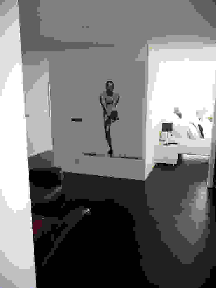 Zurich Apartment Спальня в эклектичном стиле от 4D Studio Architects and Interior Designers Эклектичный