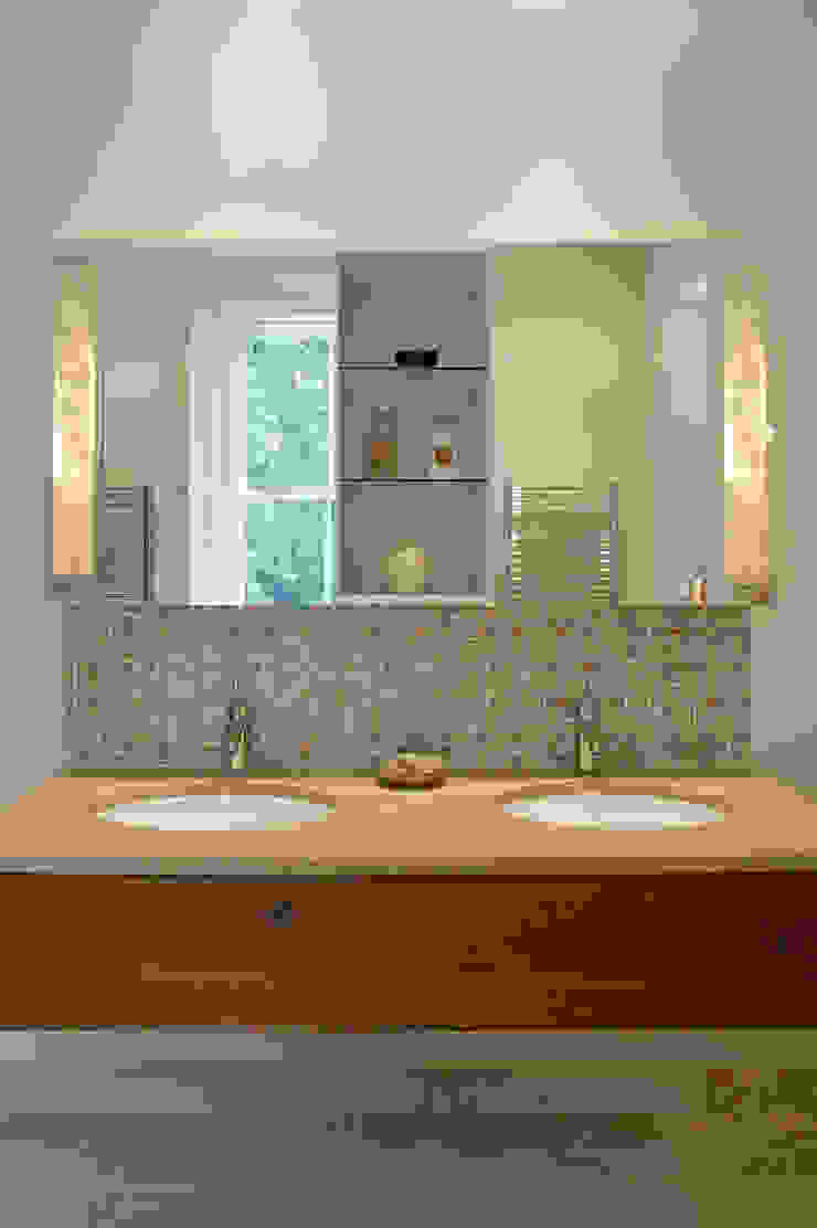 Belsize Park Hélène Dabrowski Interiors Moderne Badezimmer