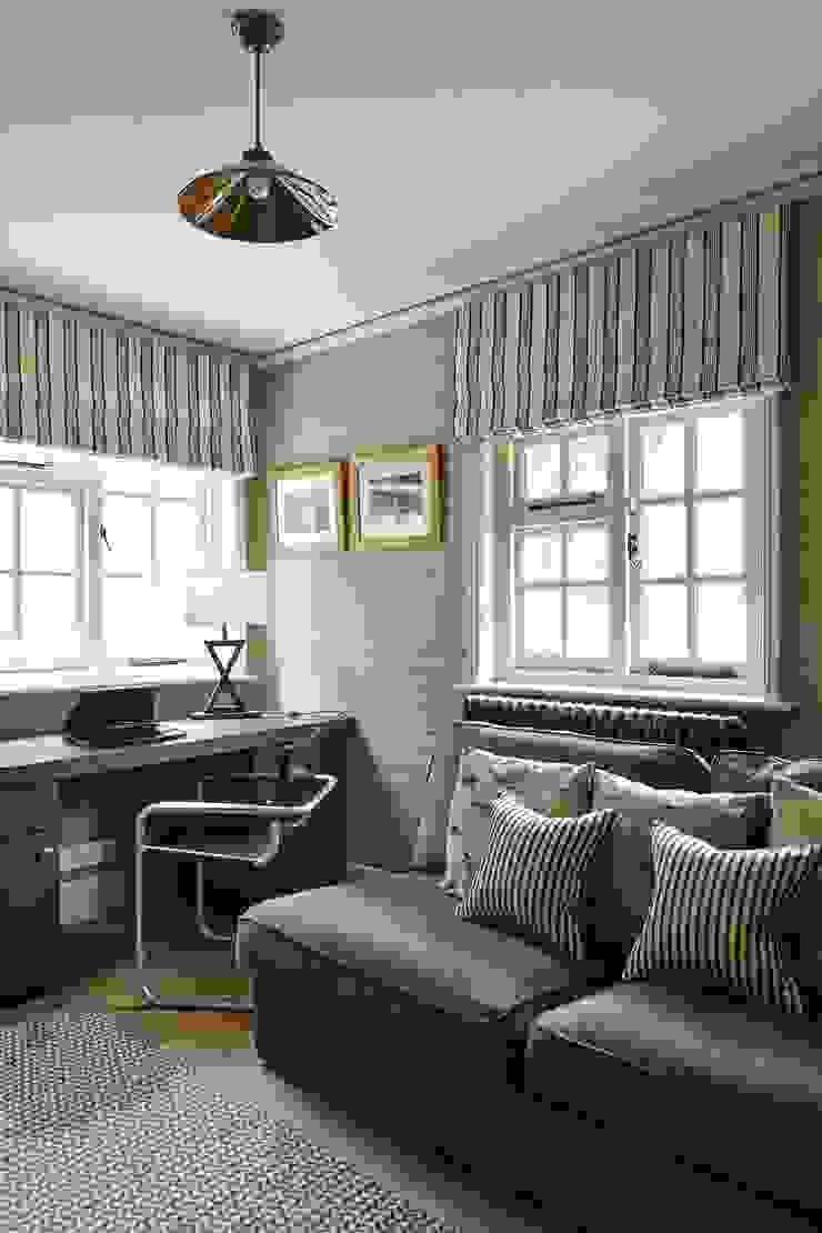 Country Home Study Charlotte Crosland Interiors Studio in stile rurale