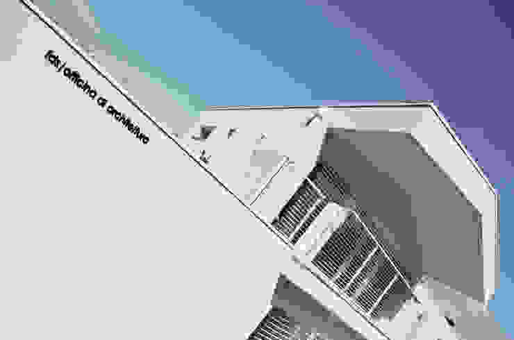 house studio: living workshop francesco valentini architetto Будинки
