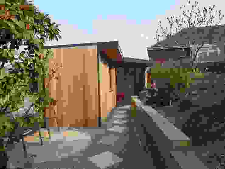 Garden Rooms by eDEN Garden Rooms, eDEN Garden Rooms Ltd eDEN Garden Rooms Ltd Moderner Garten