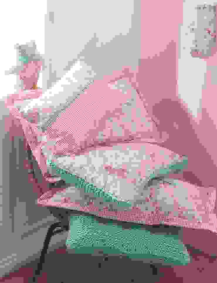 Kamar Bayi/Anak Gaya Eklektik Oleh Fantasyroom-Wohnträume für Kinder Eklektik