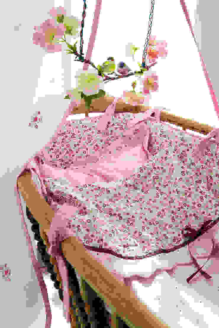 Kamar Bayi/Anak Gaya Eklektik Oleh Fantasyroom-Wohnträume für Kinder Eklektik