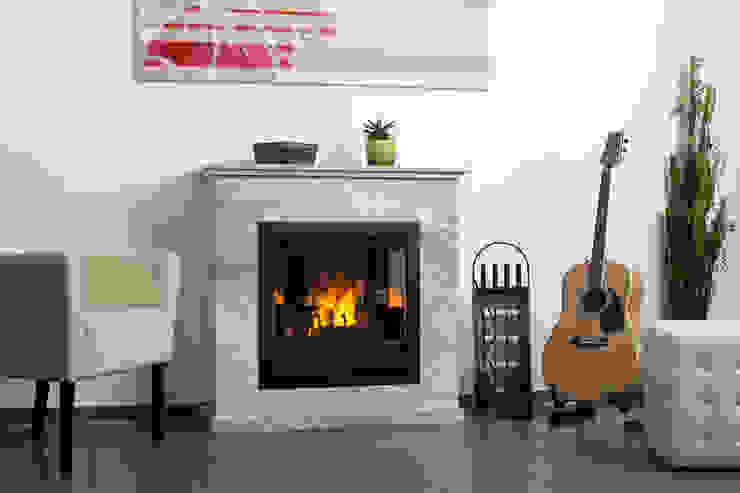 Bio-Ethanol Kamin mit Echtsteinfassade, Kaminstudio Klaus Ehrlicher Kaminstudio Klaus Ehrlicher Classic style living room Fireplaces & accessories