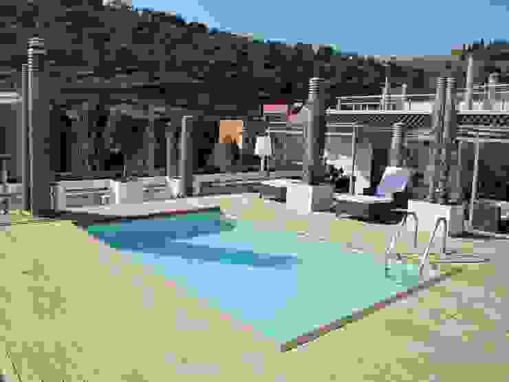 Sky terrace CONILLAS - exteriors Balcony, veranda & terrace