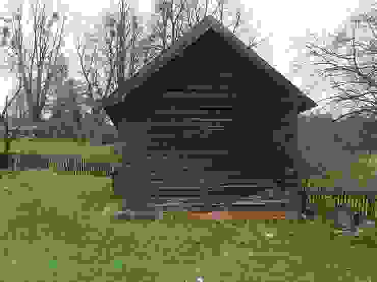 por AA s.c. Anatol Kuczyński Anna Kuczyńska Moderno