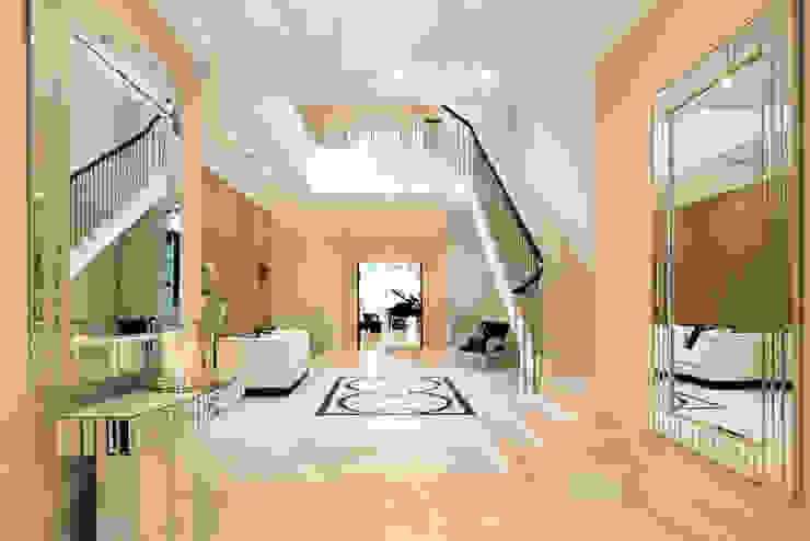 Fairways at the Bishops Avenue, Celia Sawyer Luxury Interiors Celia Sawyer Luxury Interiors Modern Corridor, Hallway and Staircase