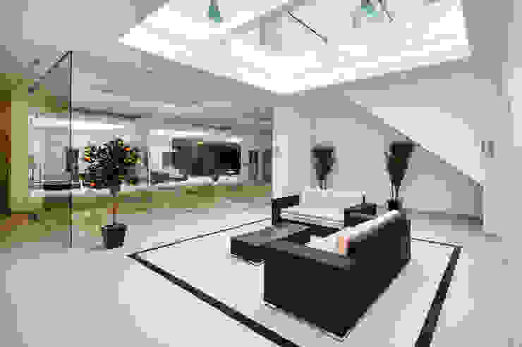 Fairways at the Bishops Avenue Celia Sawyer Luxury Interiors สปา