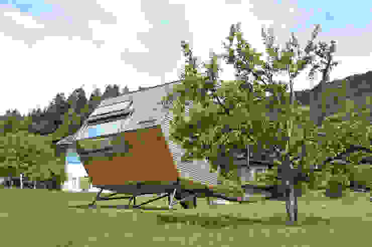 Aberjung Design Agency Casas modernas