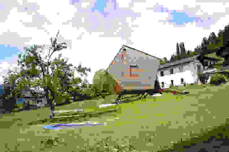 Aberjung Design Agency Casas modernas